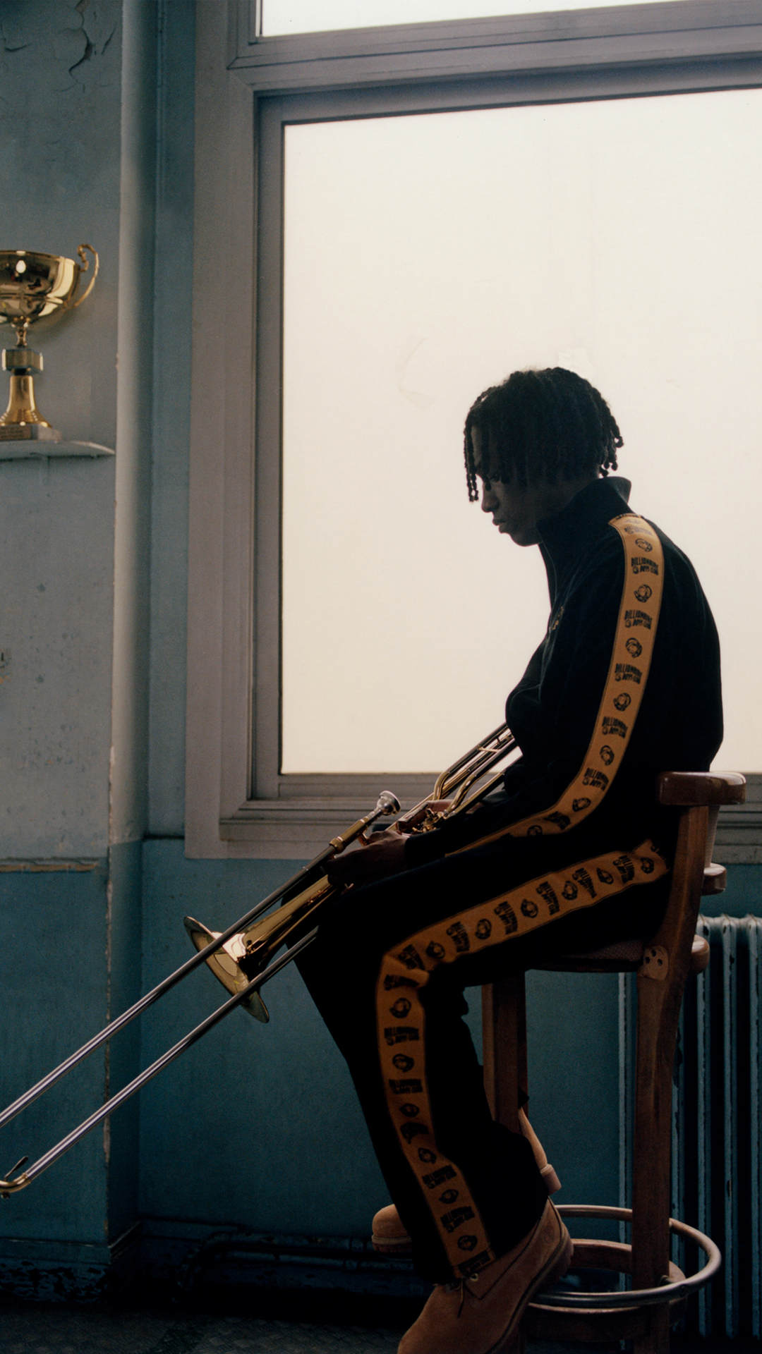 Oglini sikayotgan ona bilan jinsiy aloqani tomosha qiling