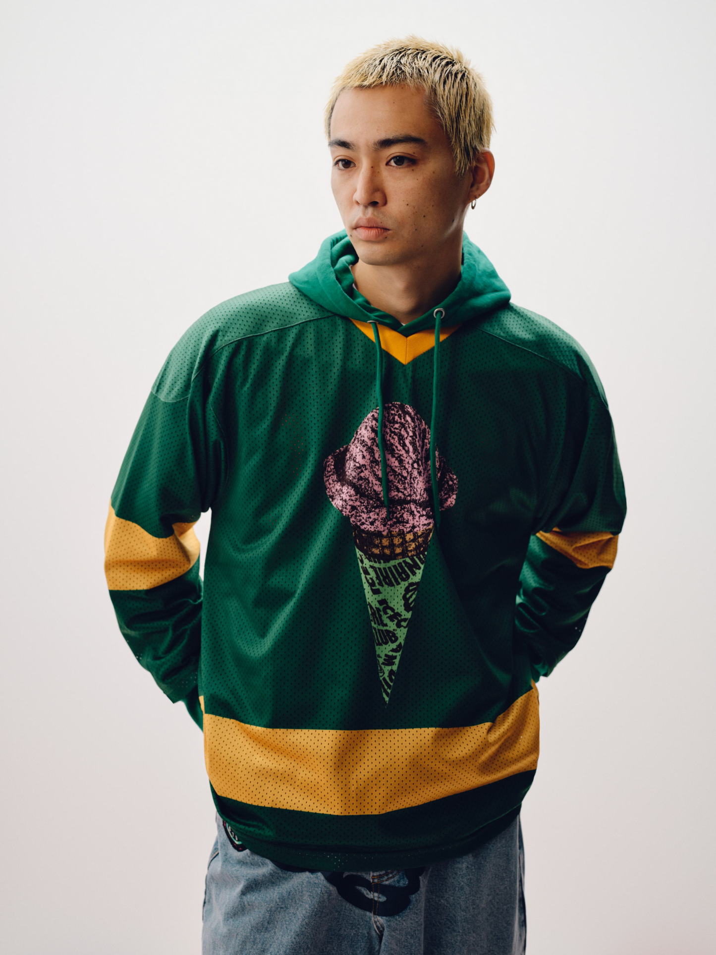 Cone Hockey Top